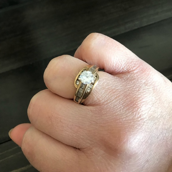 unknown Jewelry - Women’s engagement ring 10K gold